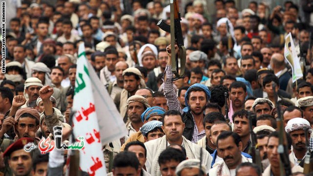 اليمنيين والقات .. رغم  الحرب والدمار  لا يستغنون عن  قات  - جات  ومظاهرات .. ومشاهد مألوفة في ظروف استثنائية بصنعاء